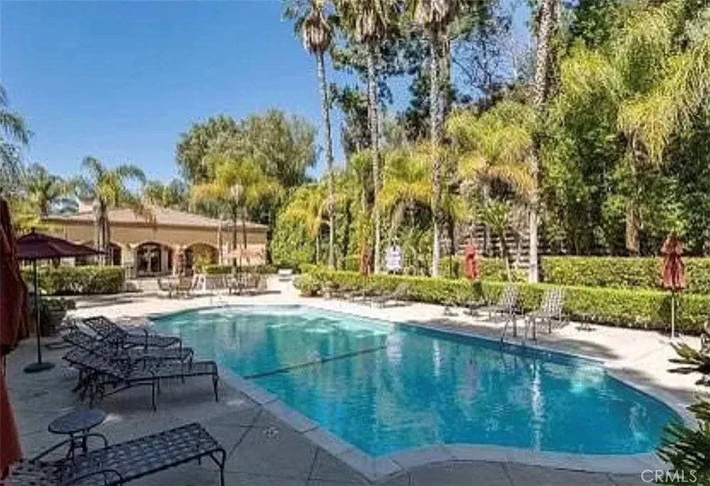 5200 Premiere Hills Circle #244 Woodland Hills, CA 91364