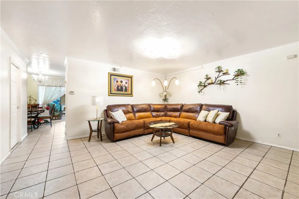 14344 Foothill #501 Sylmar, CA 91342
