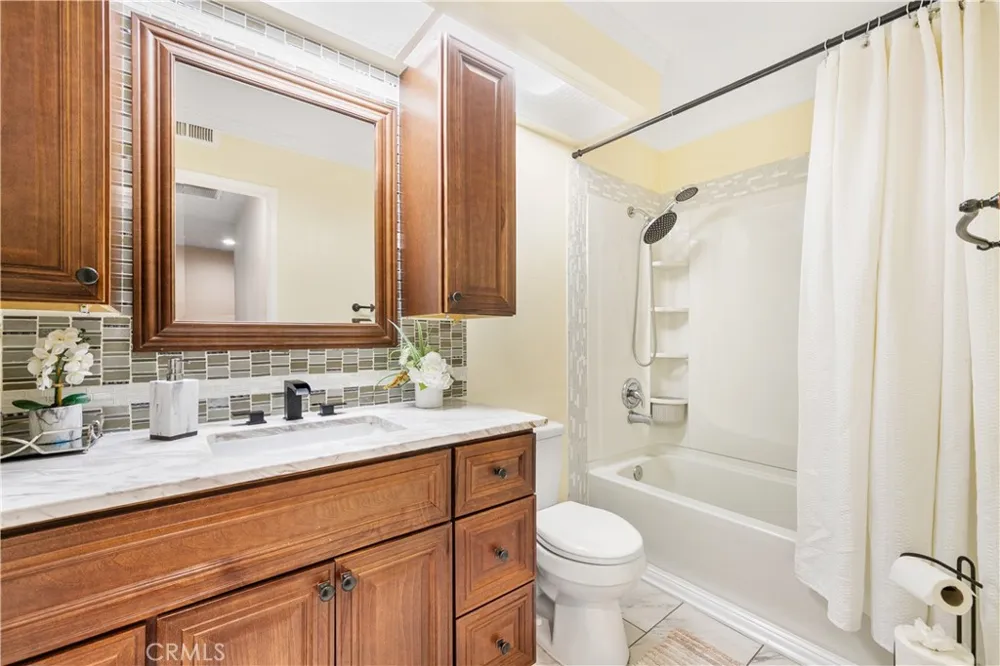 14344 Foothill #501 Sylmar, CA 91342