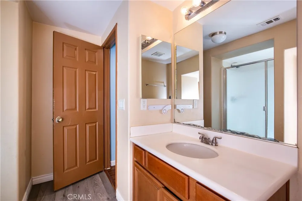 3102 E Topaz Lancaster, CA 93535