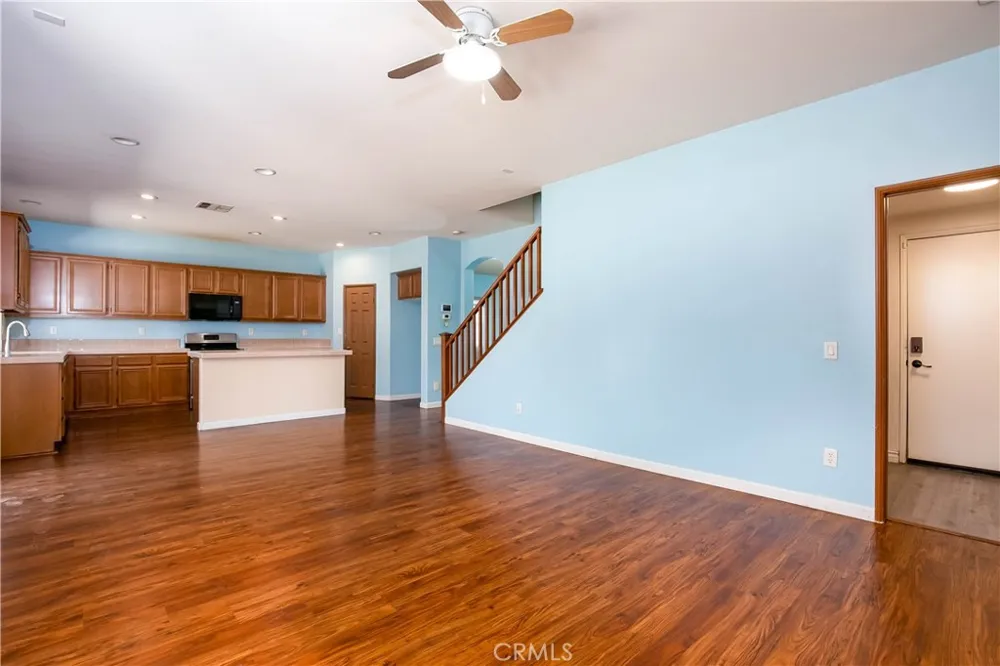 3102 E Topaz Lancaster, CA 93535