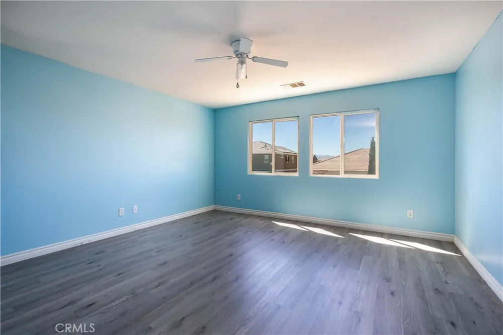 3102 E Topaz Lancaster, CA 93535