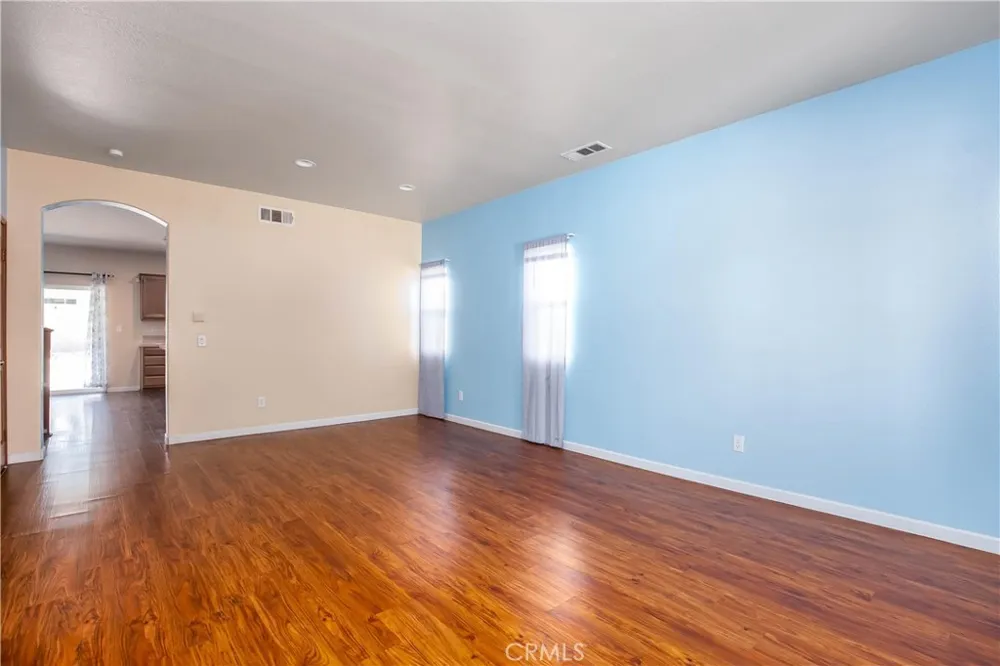 3102 E Topaz Lancaster, CA 93535