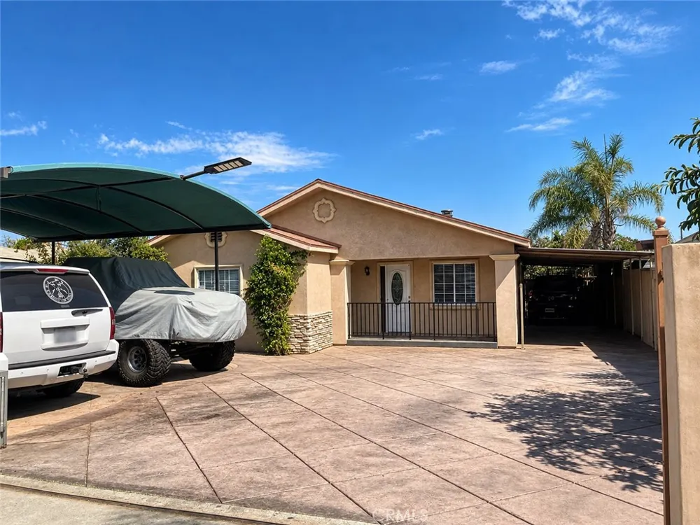 12936 Kagel Canyon Pacoima, CA 91331