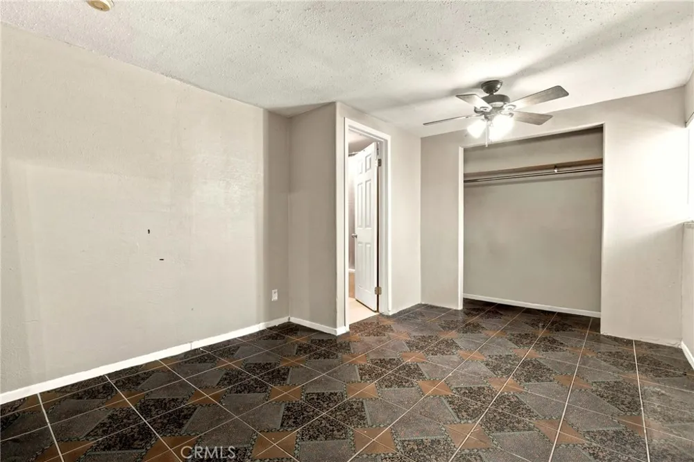 12936 Kagel Canyon Pacoima, CA 91331
