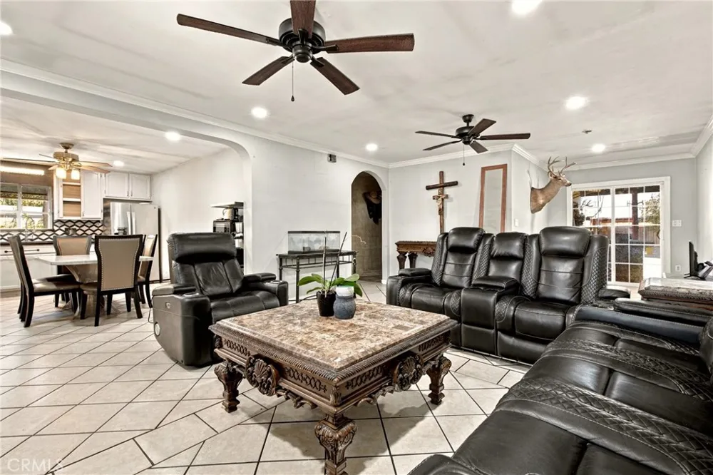 12936 Kagel Canyon Pacoima, CA 91331