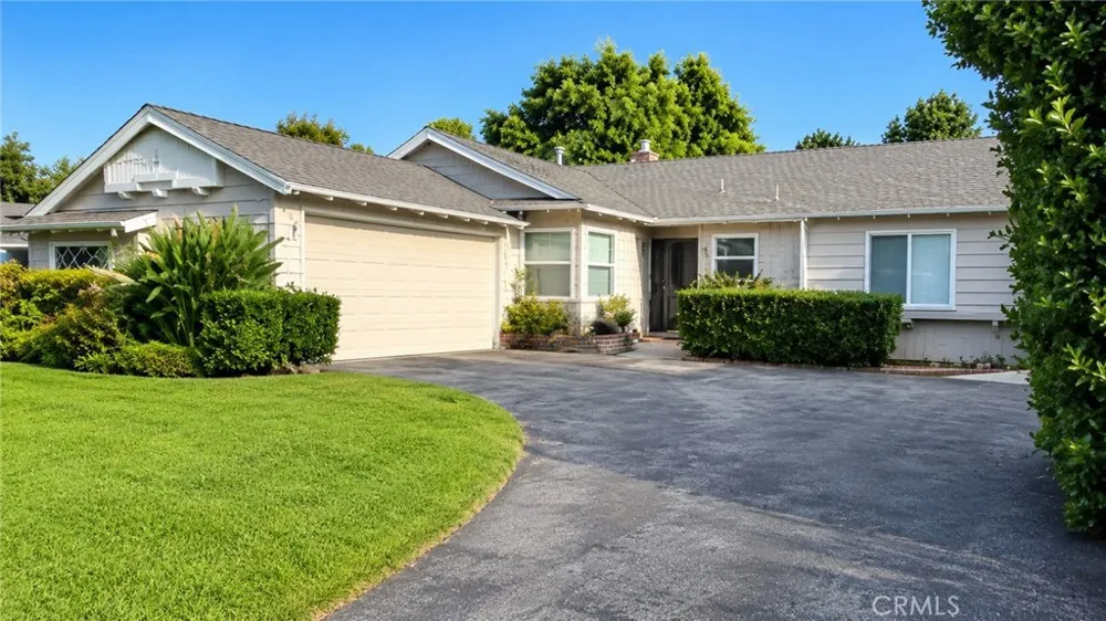 16508 Knapp North Hills, CA 91343