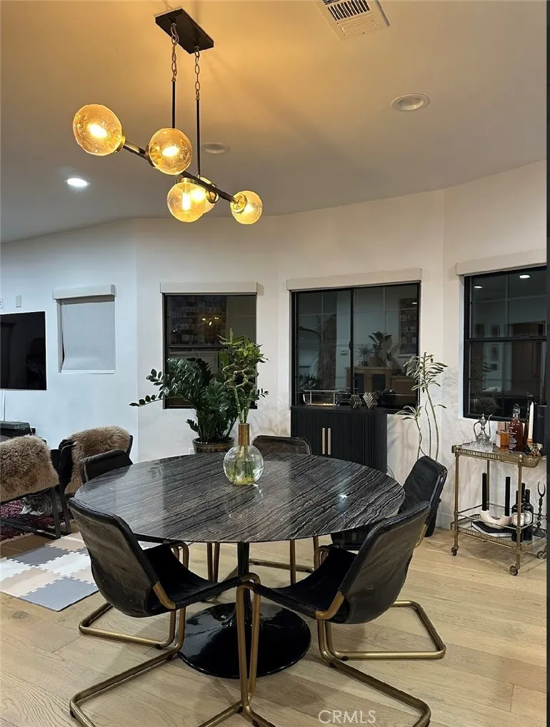 5125 Rockland Los Angeles, CA 90041
