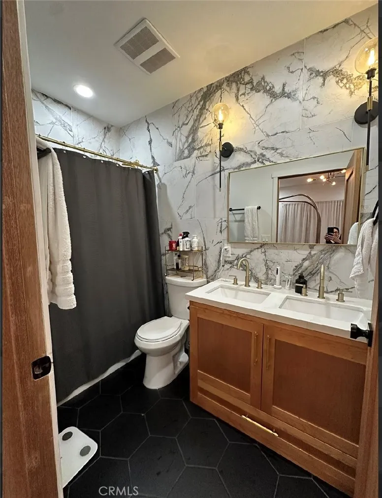 5125 Rockland Los Angeles, CA 90041