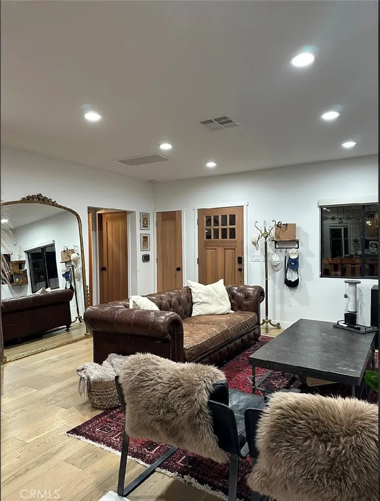 5125 Rockland Los Angeles, CA 90041