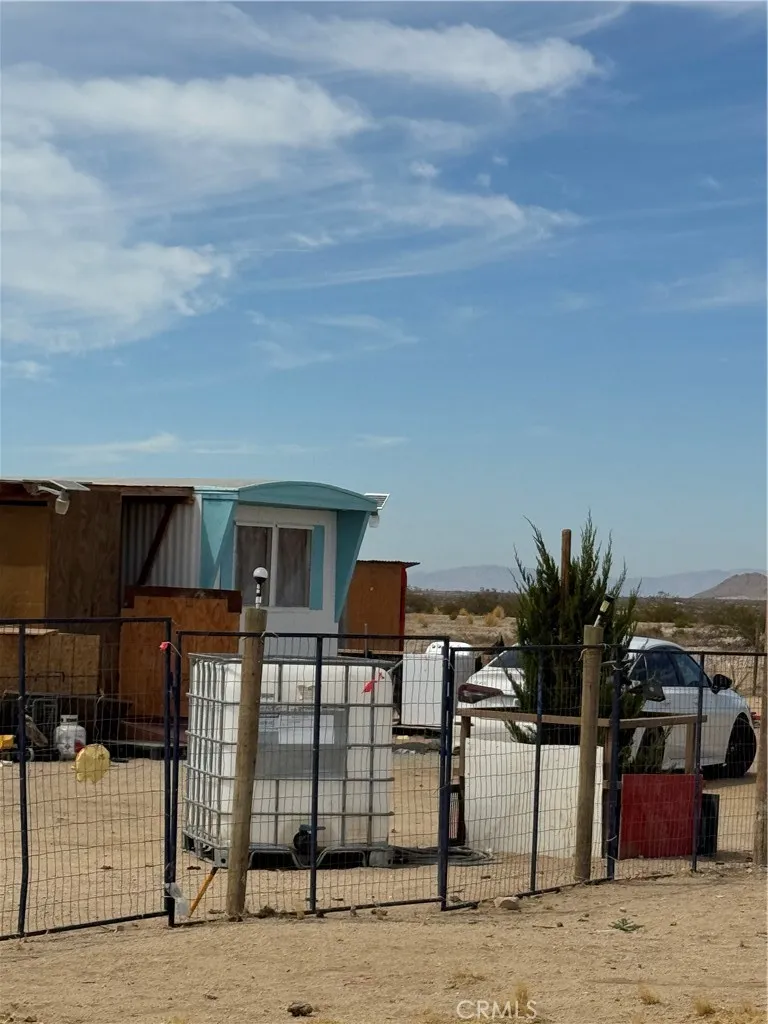 22510 E 226 F12 Hi Vista, CA 93535