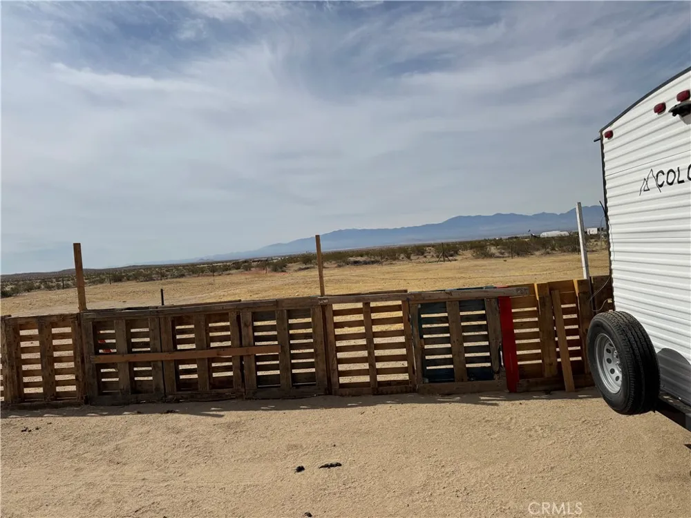 22510 E 226 F12 Hi Vista, CA 93535