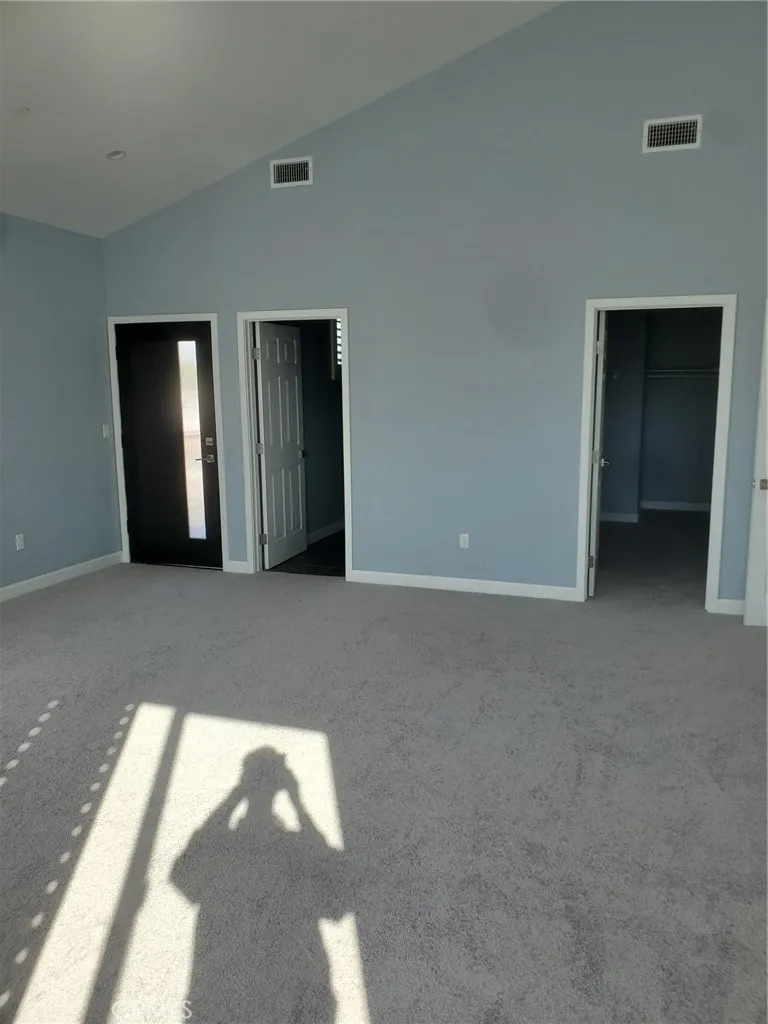 20819 W Seasons Lane Los Angeles, CA 91306