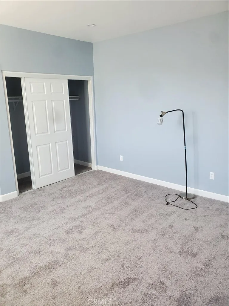 20819 W Seasons Lane Los Angeles, CA 91306