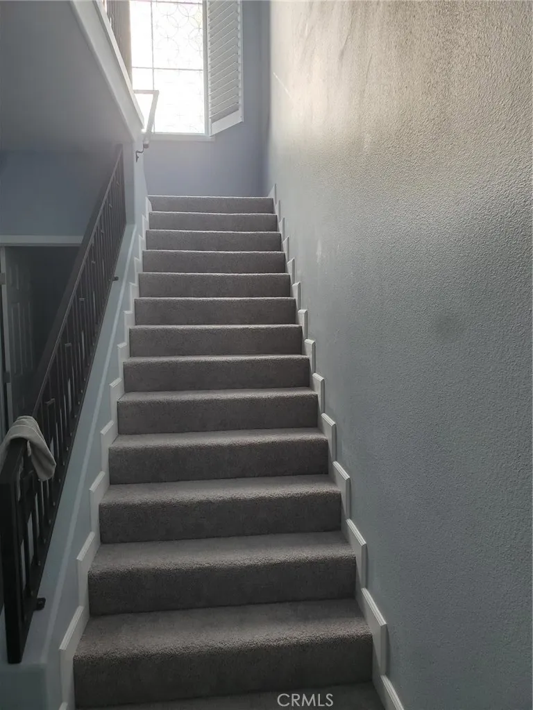 20819 W Seasons Lane Los Angeles, CA 91306