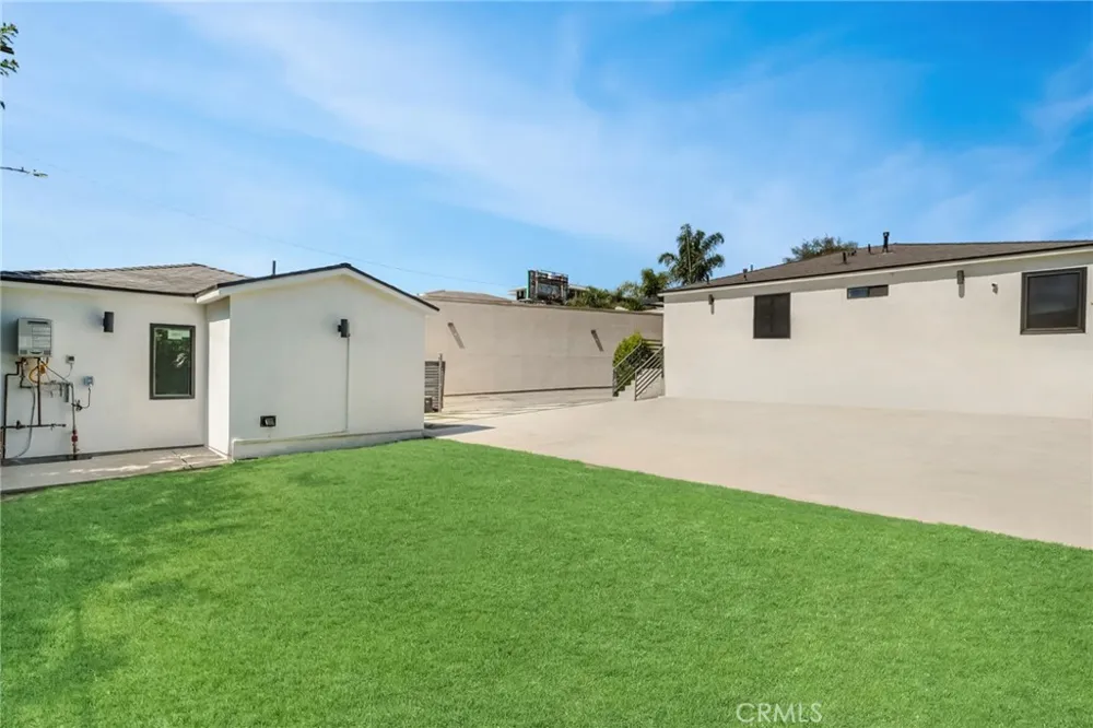 3023 Glendon Los Angeles, CA 90034