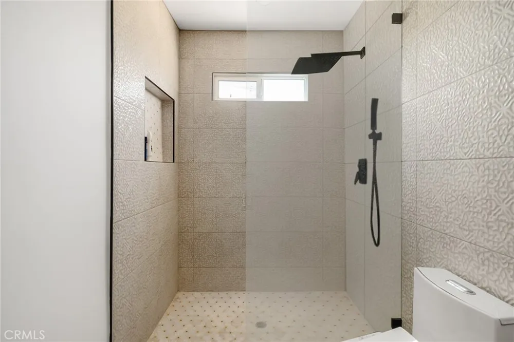 3023 Glendon Los Angeles, CA 90034