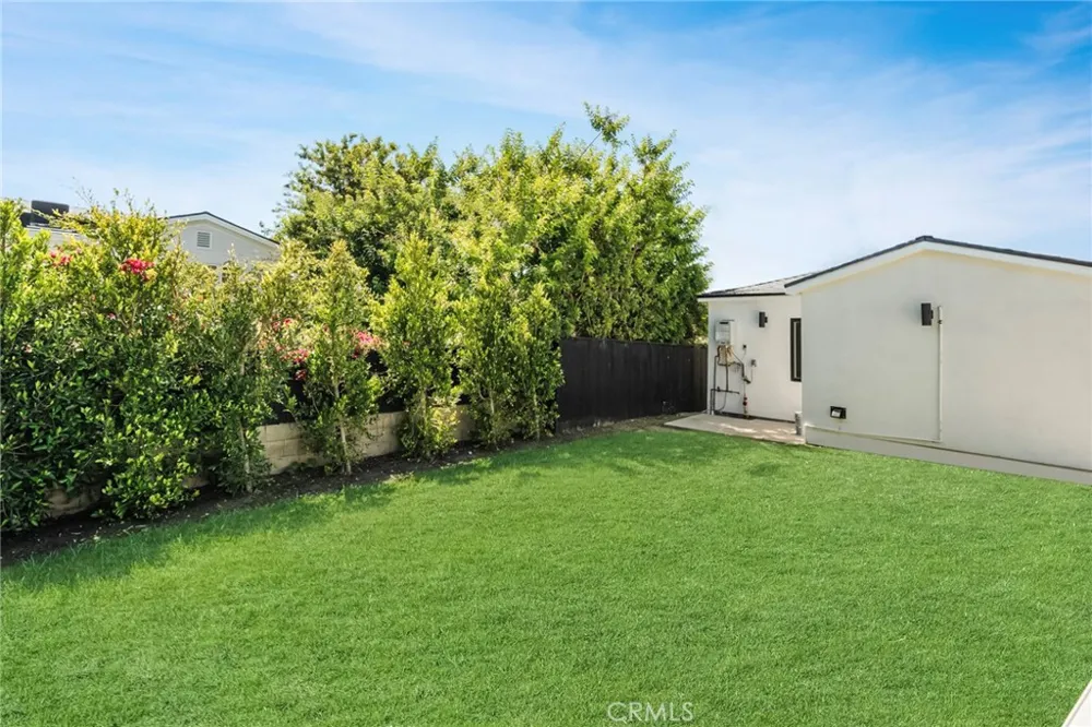 3023 Glendon Los Angeles, CA 90034