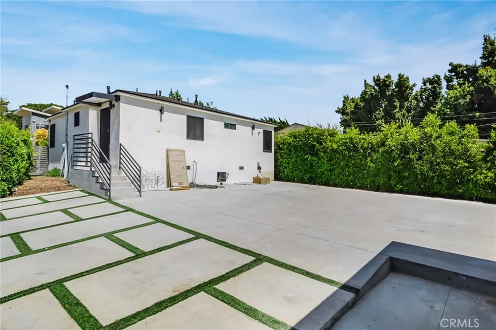 3023 Glendon Los Angeles, CA 90034