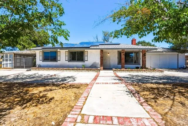 17307 Longmeadow Avenue Palmdale, CA 93591