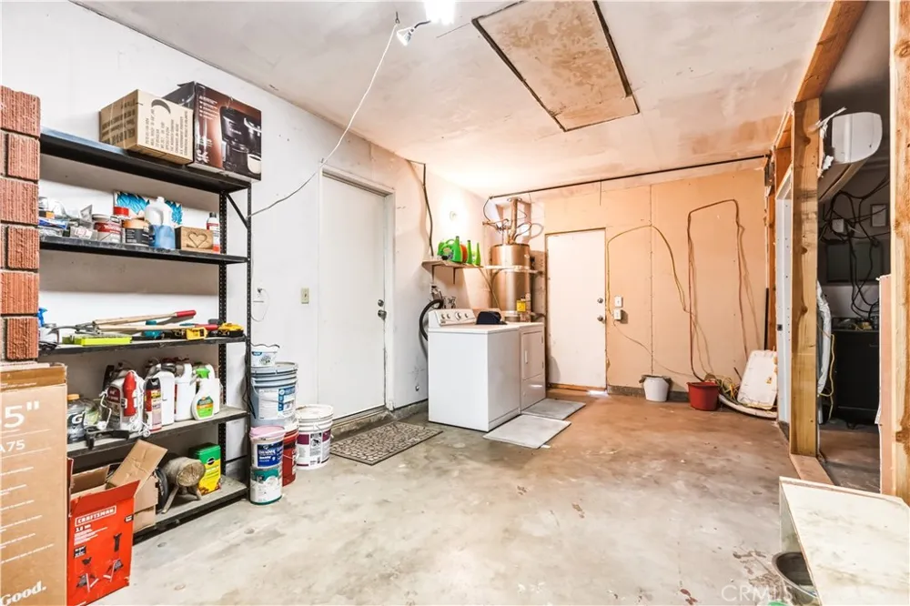 17307 Longmeadow Avenue Palmdale, CA 93591