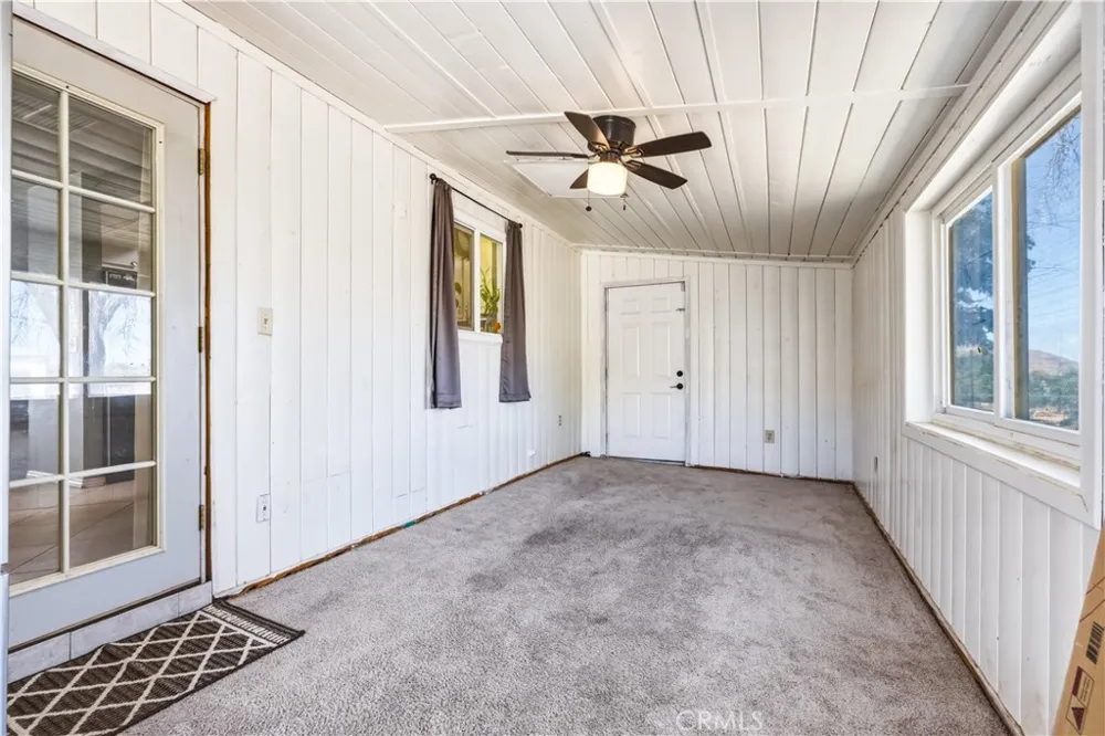 17307 Longmeadow Avenue Palmdale, CA 93591