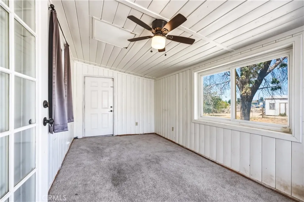 17307 Longmeadow Avenue Palmdale, CA 93591