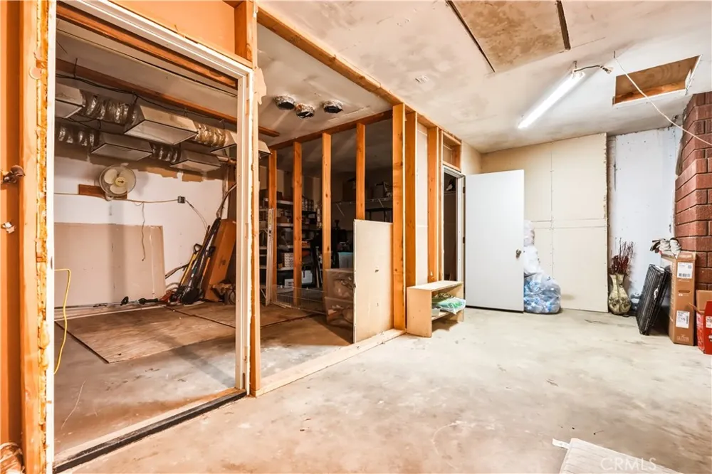 17307 Longmeadow Avenue Palmdale, CA 93591