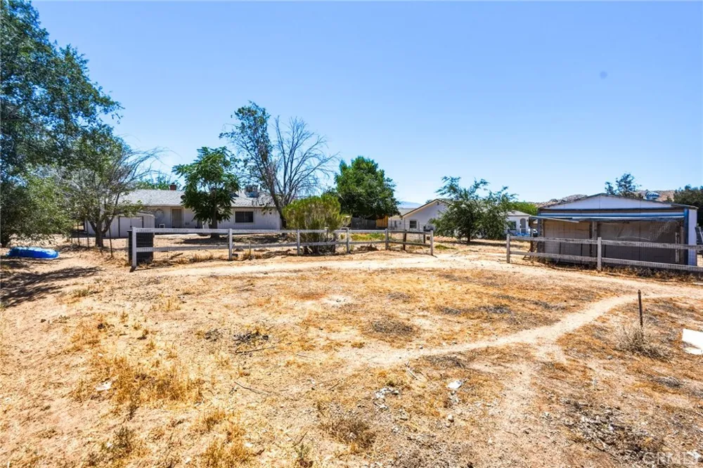 17307 Longmeadow Avenue Palmdale, CA 93591