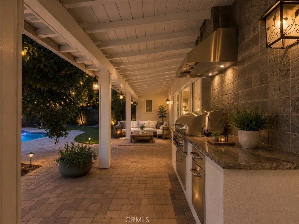 19117 Marilla Street Northridge, CA 91324