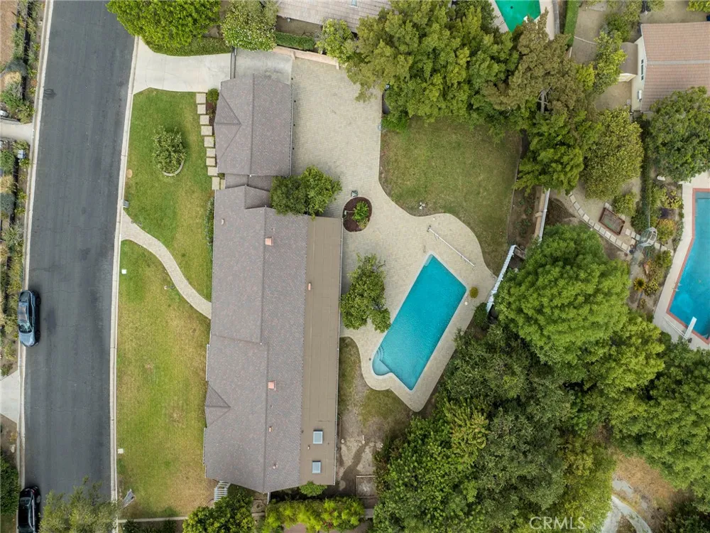 19117 Marilla Street Northridge, CA 91324