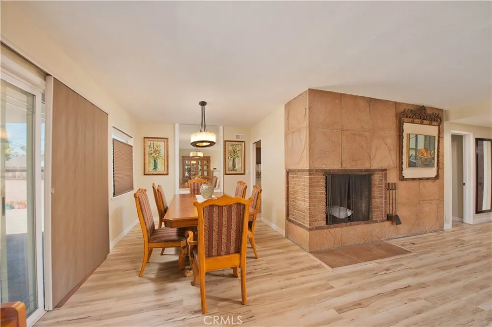 19541 Victory Boulevard Reseda, CA 91335