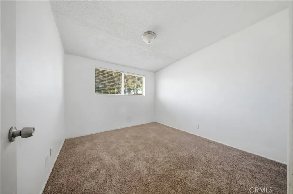 8672 Ironwood California City, CA 93505