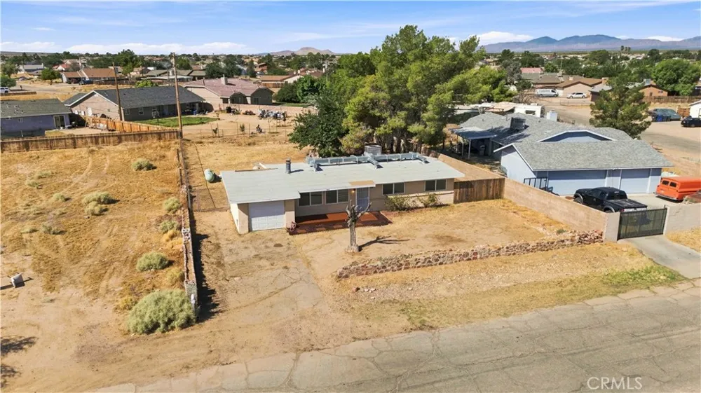 8672 Ironwood California City, CA 93505