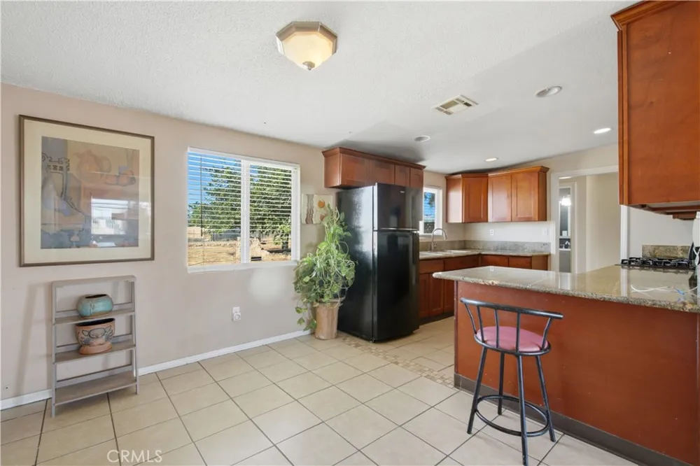 8672 Ironwood California City, CA 93505
