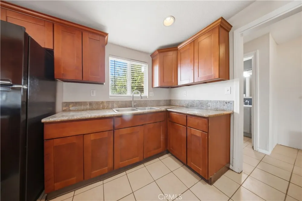 8672 Ironwood California City, CA 93505