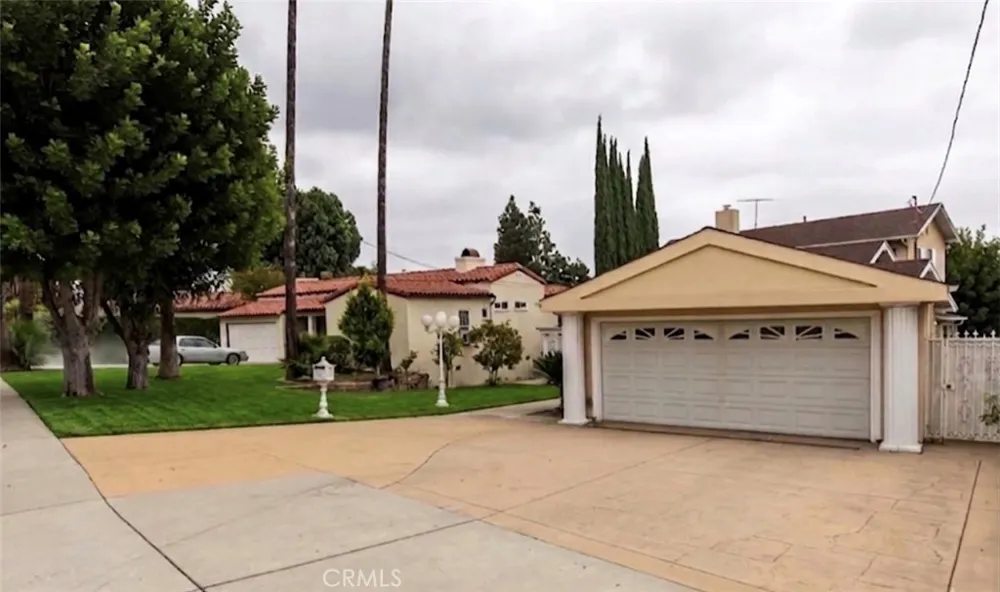 314 W Kenneth Road Glendale, CA 91202