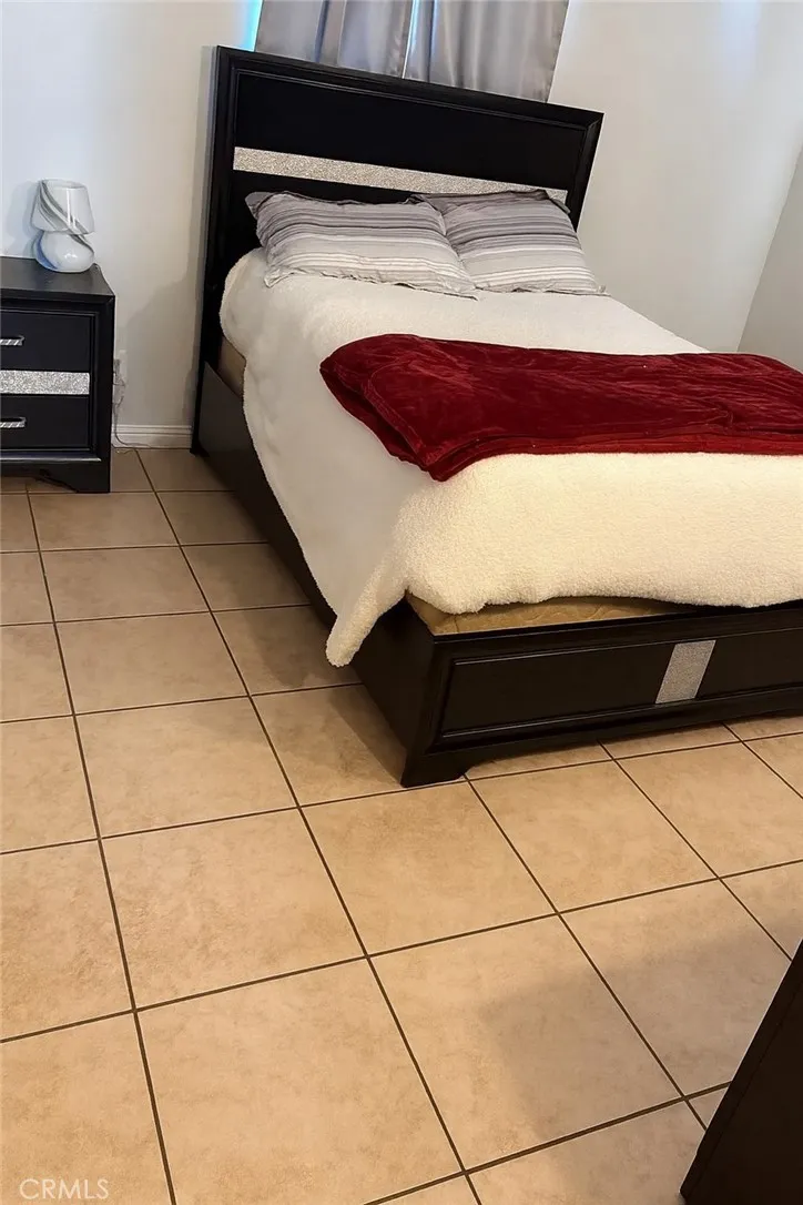 44129 Carolside Lancaster, CA 93535