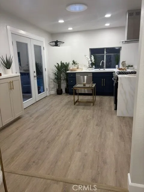 5847 Texhoma Avenue Encino, CA 91316