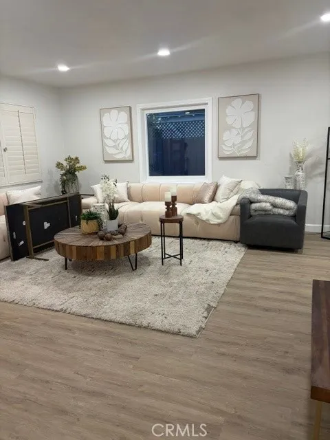 5847 Texhoma Avenue Encino, CA 91316