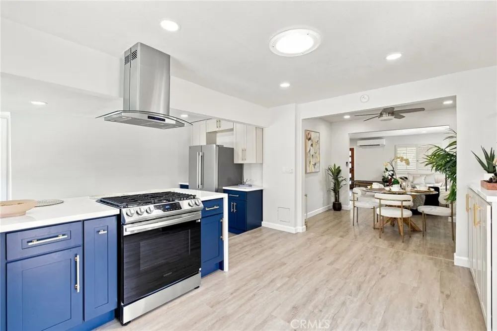 5847 Texhoma Avenue Encino, CA 91316
