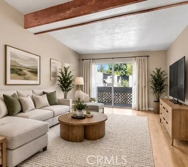 18620 Hatteras #246 Tarzana, CA 91356