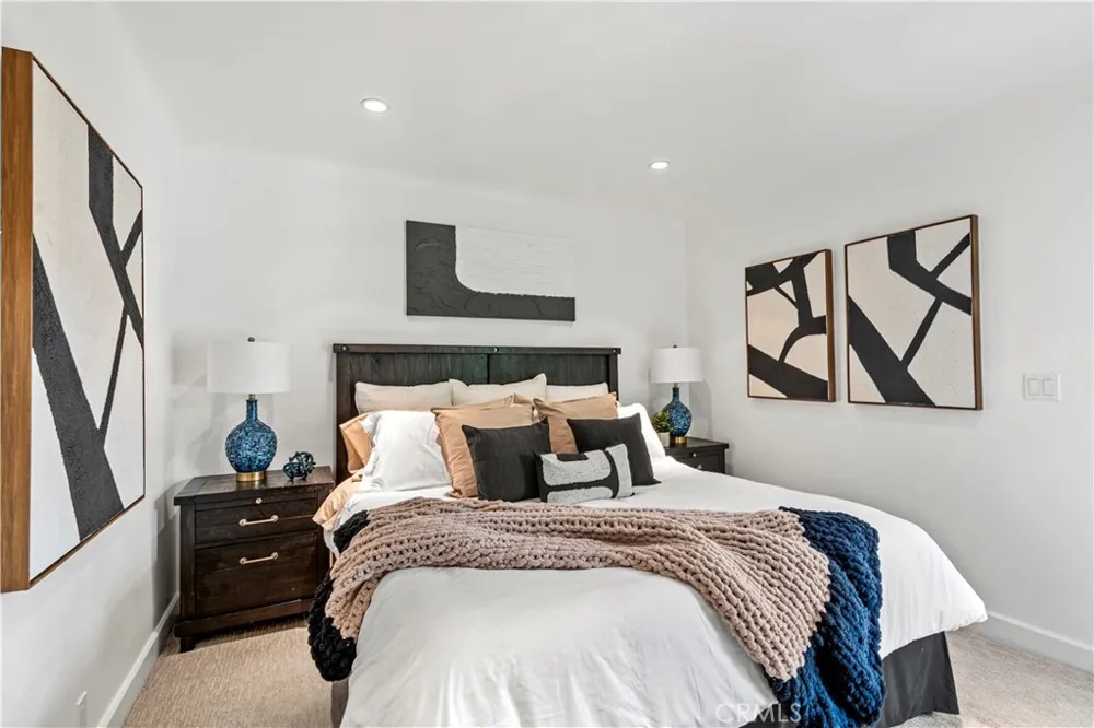 8963 Cynthia West Hollywood, CA 90069