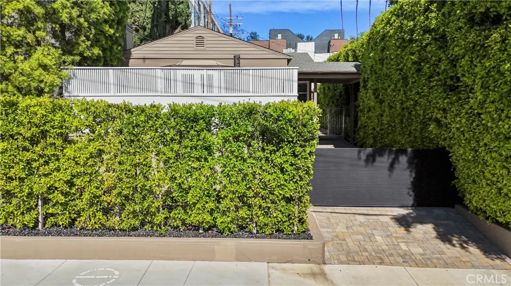 8963 Cynthia West Hollywood, CA 90069