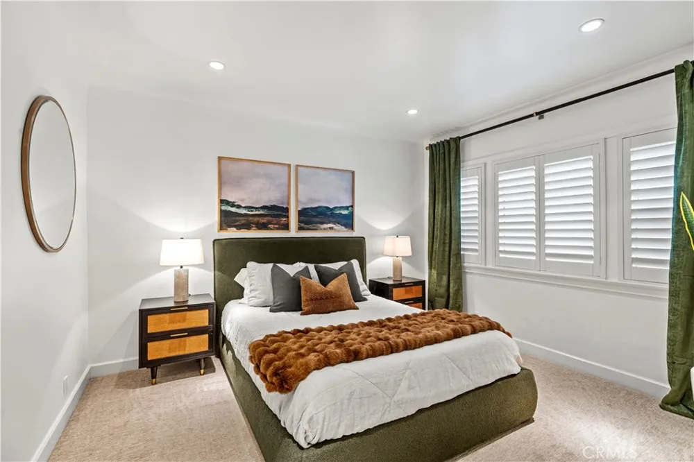 8963 Cynthia West Hollywood, CA 90069