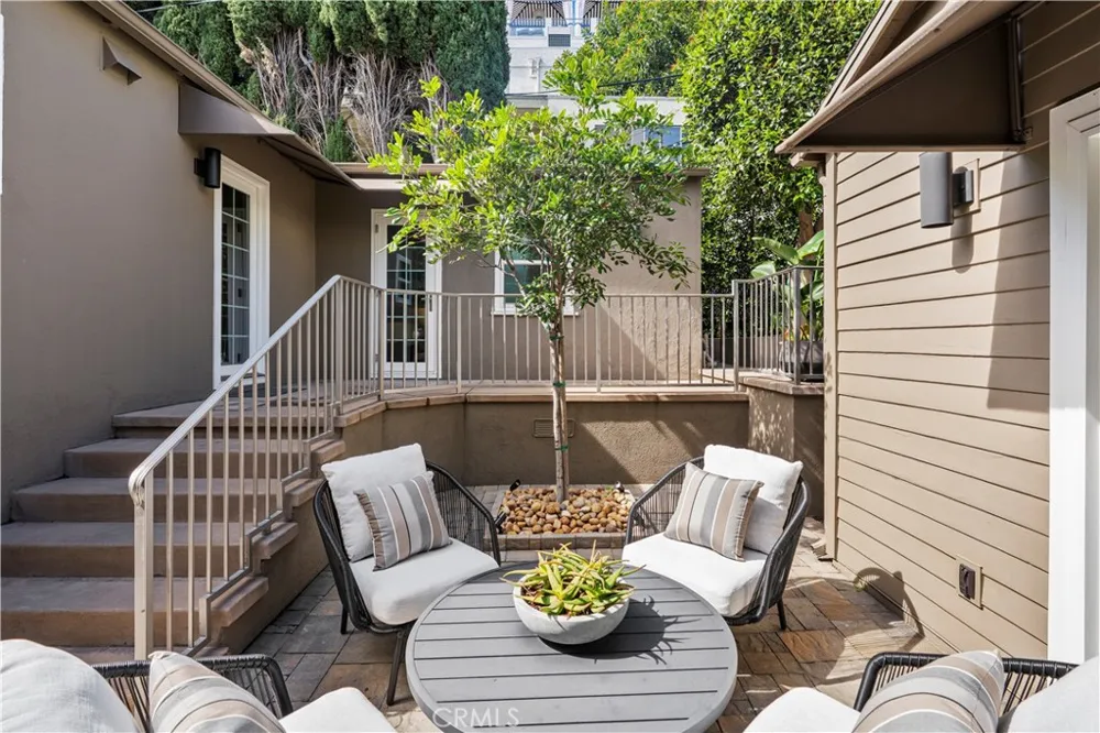 8963 Cynthia West Hollywood, CA 90069