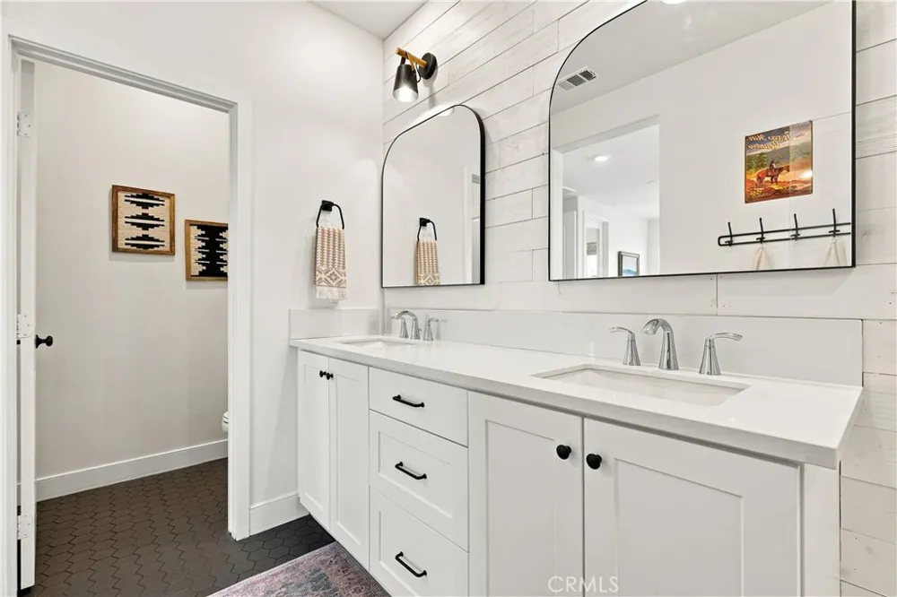 27628 Exploration Valencia, CA 91381