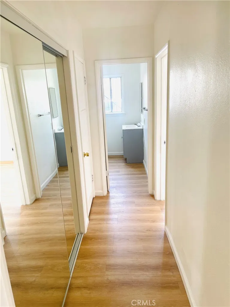 5754 Vineland Avenue North Hollywood, CA 91601