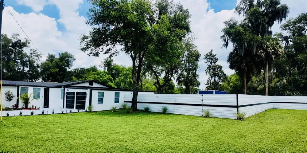 966 CLOVER STREET Deland, FL 32720