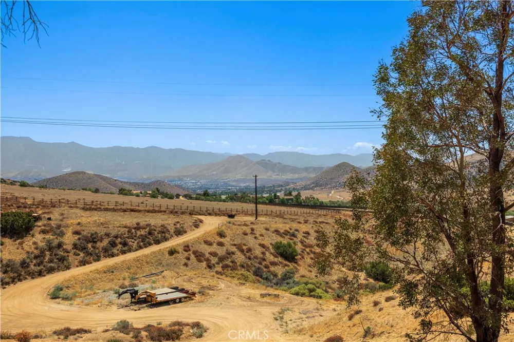 2945 Shannon Valley Acton, CA 93510